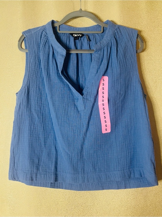 Dkny Tops - DKNY Blue Sleeveless Textured V-Neck, boho coastal cotton top 0364
